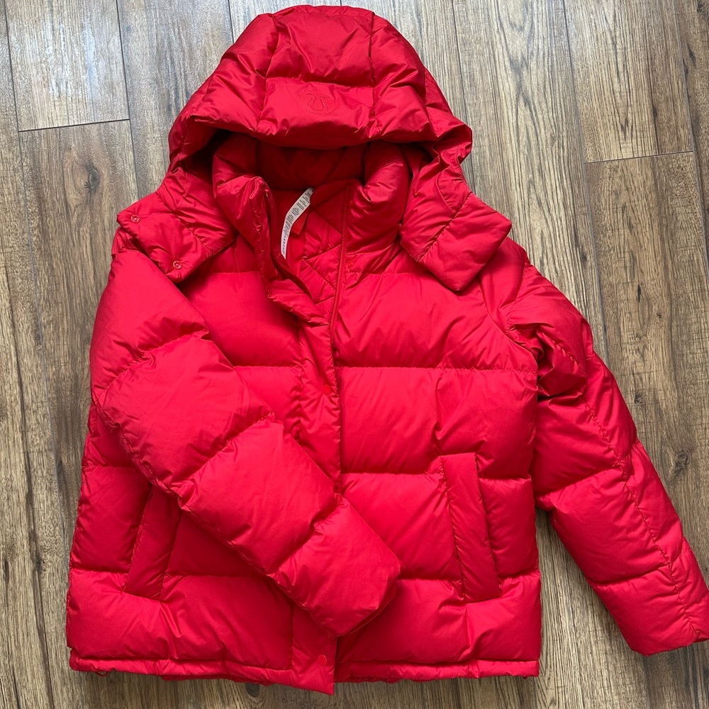 Lululemon Wunder Puff jacket, size 12, Grenadine Red